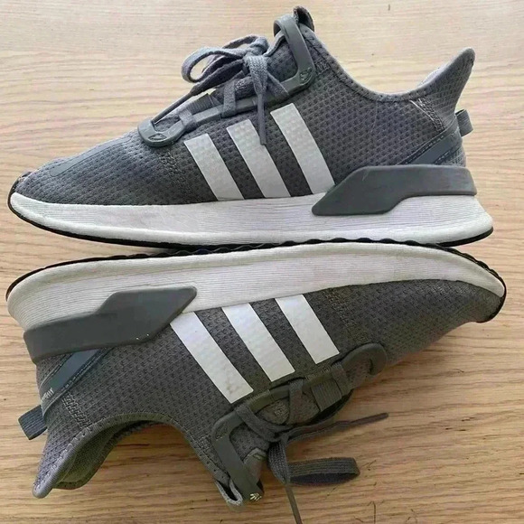 Adidas Swift Run Trainer 6 - Picture 2 of 6